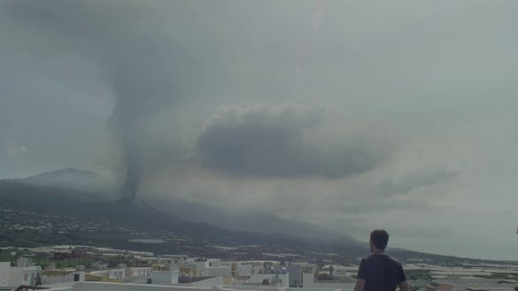 Un volcán habitado. Caimán Ediciones