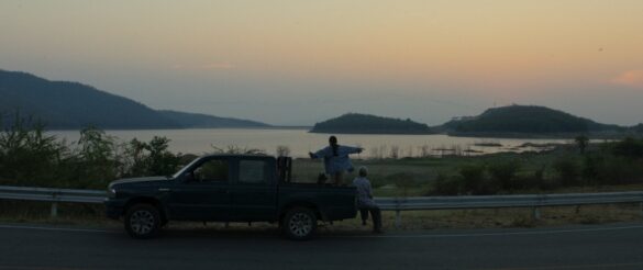 Regretfully at Dawn. Caimán Ediciones