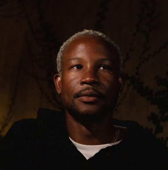 Akinola Davies Jr. Caimán Ediciones