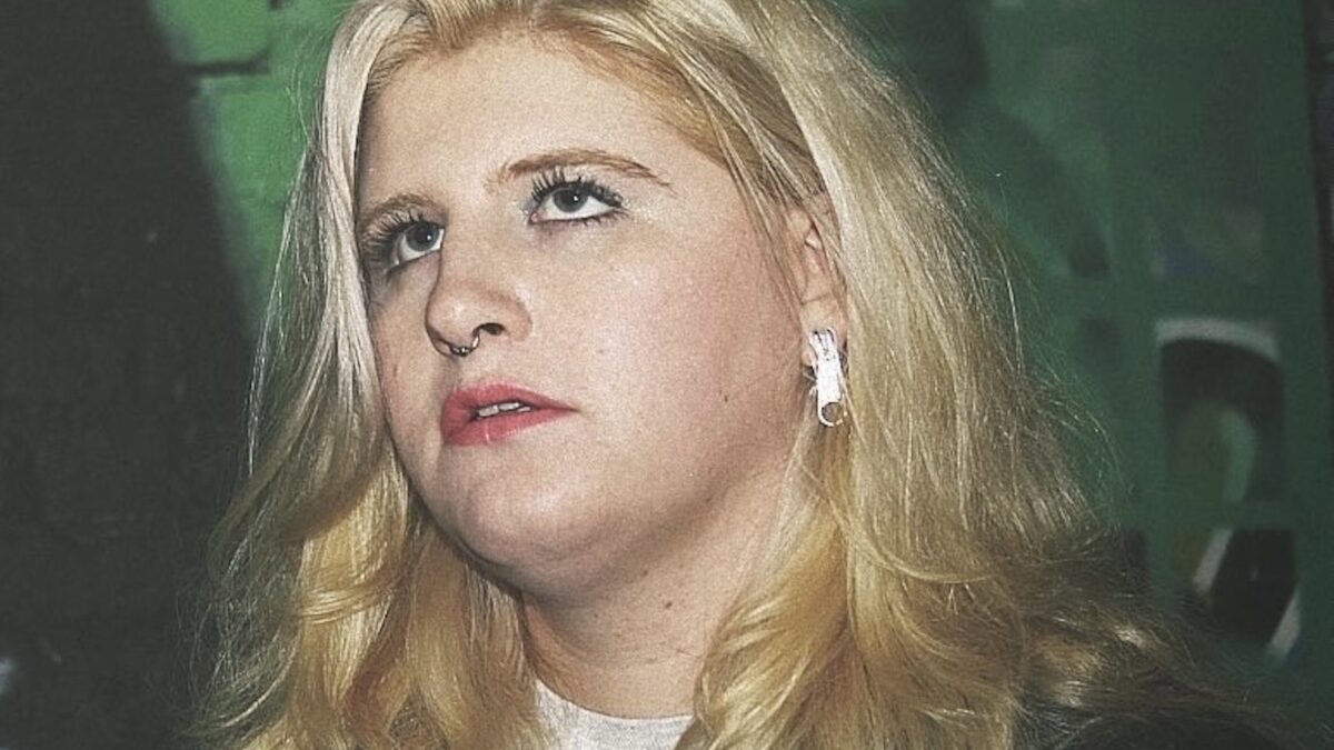Entrevista Louise Weard (versión ampliada de Caimán CdC nº 213)