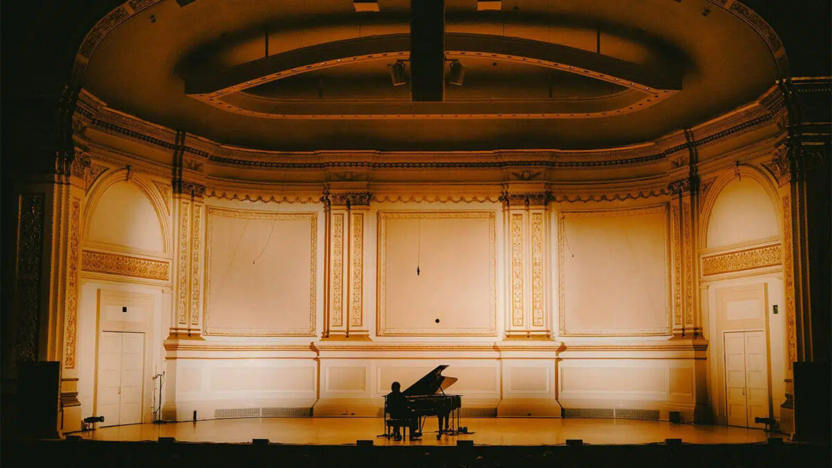 Cameron Winter at Carnegie Hall (Paul Thomas Anderson). SEMINCI 2026 – Tiempo de Historia